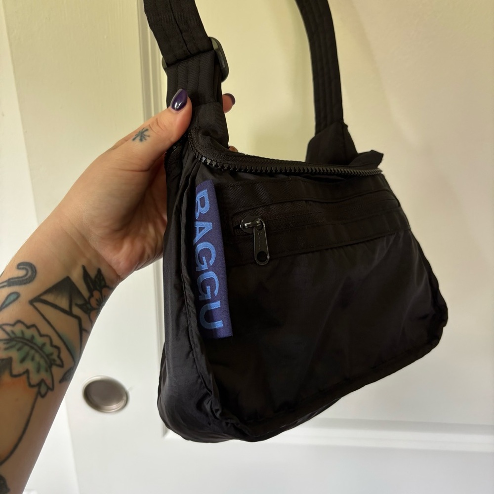 BAGGU Mini Shoulder Bag in Black - Picture 3 of 3